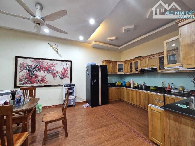 BÁN NHÀ RIÊNG LÔ GÓC – Ô TÔ – KINH DOANH – PHỐ HUỲNH THÚC KHÁNG – GIÁ CHỈ 17.5 TỶ - 1