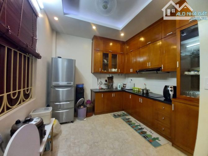 Cho thuê nhà nguyên căn ngõ 553 Giải Phóng Hai Bà Trưng Hà Nội 45m2 - 1