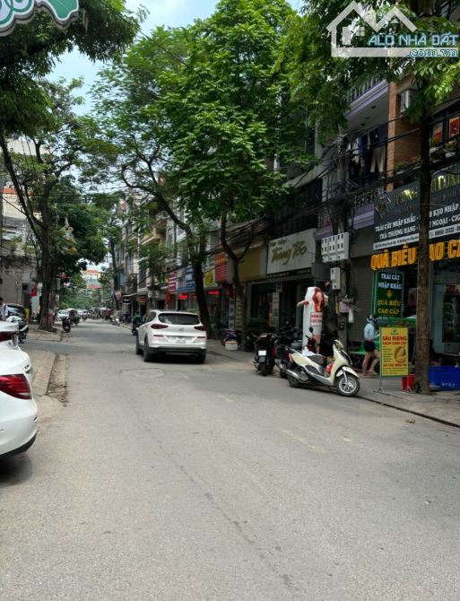 Bán nhà Trung Tâm thị trấn Đông Anh,kinh doanh ngày đêm 4 tầng chỉ 5,2tỷ - 1