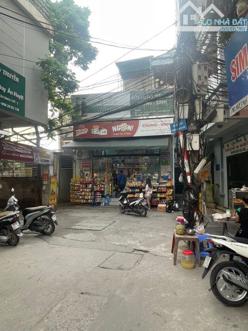 Siêu Phẩm Hiếm - Nguyễn Xiển DT 60m c 5 Tầng - MT 4.76m - Giá 15.2 Tỷ - 1