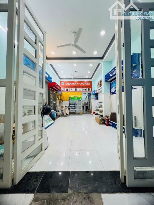 *Bán gấp nhà Miếu Gò Xoài Lê Văn Quới hẻm xe hơi 79m2,2 Tầng Nhỉnh 4 tỷ - 1