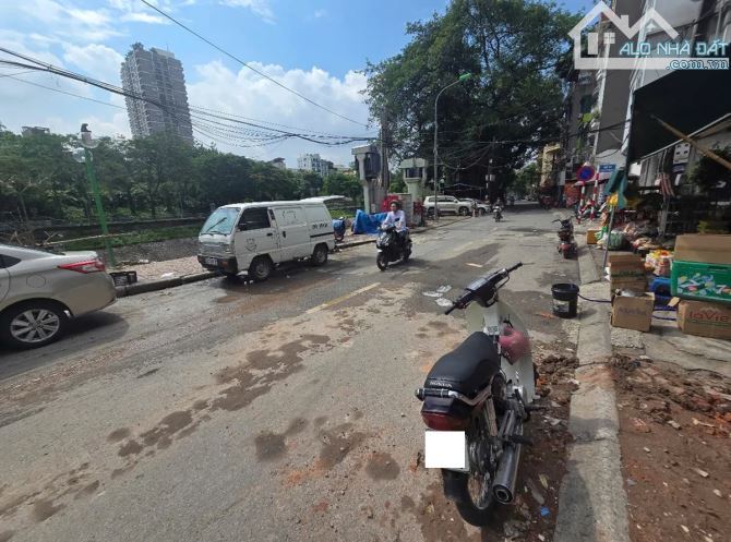 Bán đất mặt phó Nguyễn Đình Hoàn, mặt phố kinh doanh đỉnh cao, đường 3 ô tô tránh, vỉa hè - 1