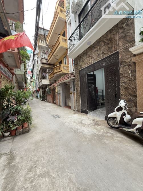 TOÀ CCMN TT ĐỐNG ĐA - NGAY NÚT GIAO NGÃ TƯ SỞ -  Ô TÔ VÀO NHÀ - 1