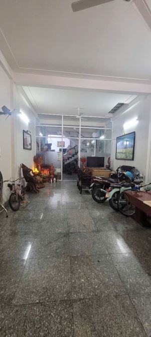 CHO THUÊ NHÀ MẶT TIỀN ĐƯỜNG NGUYỄN THỊ ĐỊNH - 1