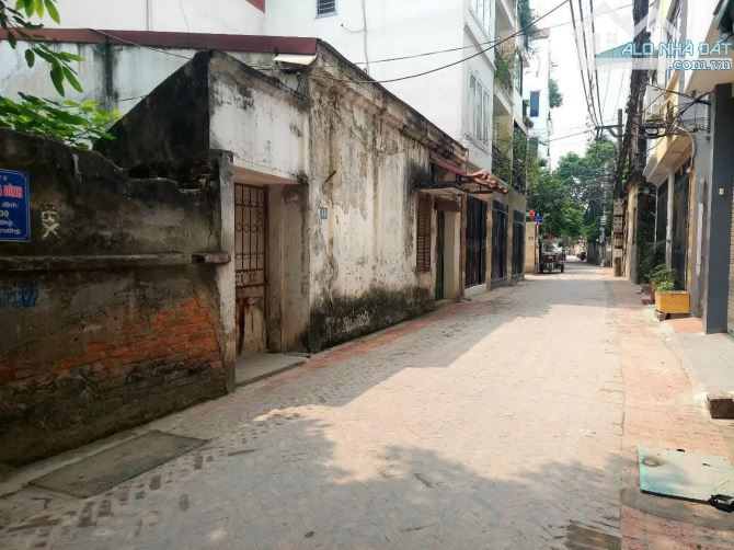 Bán đất Đông Ngạc, 32m2 Mặt Ngõ, ô tô tránh, kinh doanh, 2 thoáng vĩnh viễn giá 5,68 tỷ - 1