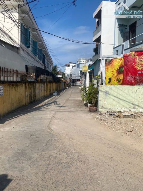 CẦN BÁN LÔ ĐẤT HẺM Ô TÔ PHƯỚC LONG  • Vị trí đẹp, đường ô tô quay đầu. - 2