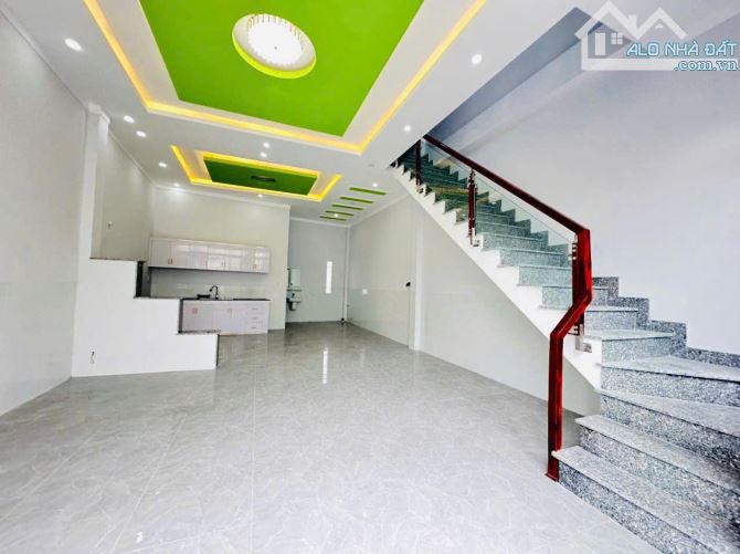 Bán nhà 1 Trệt 1 lầu 65m2 đường ô tô (P. Tân Vạn) chỉ 2,350 tỉ - 2