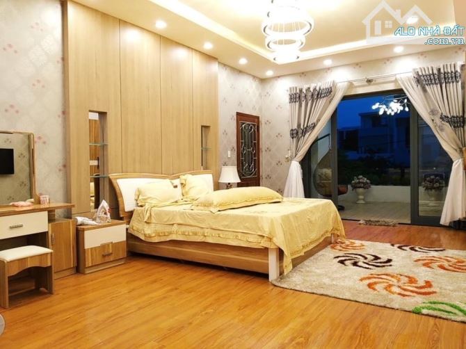 Cần bán căn biệt thự trung tâm hải châu đà nẵng - 2