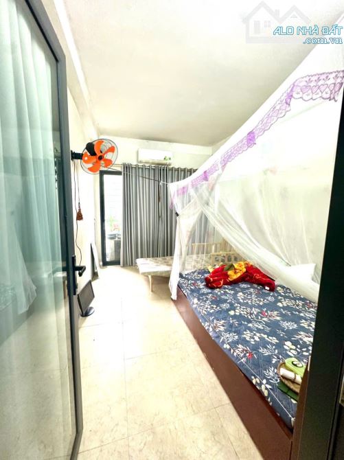 Bán nhà khu vực Tam Trinh gần Gamuda - 35m2 5 tầng 3PN - Giá đầu tư 5,6 tỷ - 2