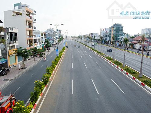 BÁN GẤP ĐẤT 2 MẶT TIỀN, NGANG 10M, HẺM XE TẢI, CẠNH PHẠM VĂN ĐỒNG, LINH ĐÔNG CHỈ HƠN 12 TỶ - 2