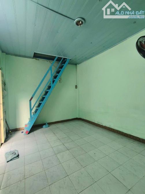 Rẻ Như Cho bán gấp nhà nhỏ giá xe máy điện cạnh Trường Sa 2tầng 44m2 2ty3 còn TL - 2