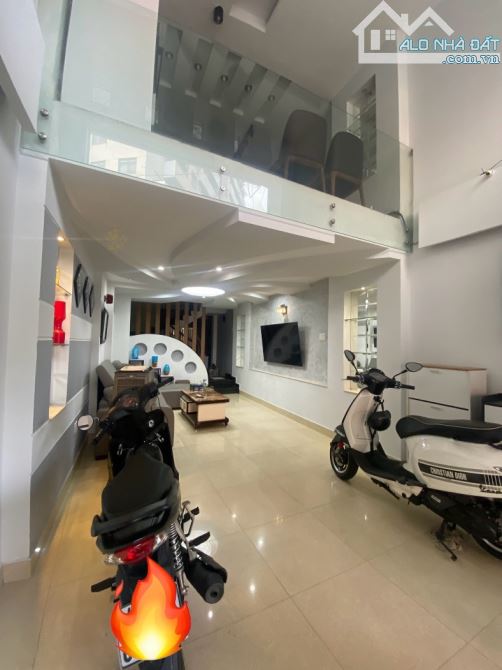 🏡KHU VIP QUẬN 3 - DUY NHẤT 1 CĂN BÁN- 6TẦNG - HẺM RỘNG NHƯ ĐƯỜNG 12 - 2