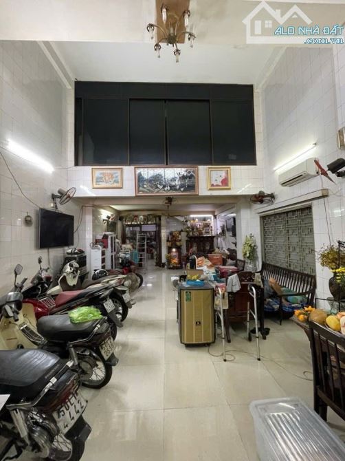 Bán nhà mặt tiền KD Ba Đình Q8 giáp Quận 5 DT lớn 163m² (6x23) 6 tầng - Đầu tư sinh lời - 2