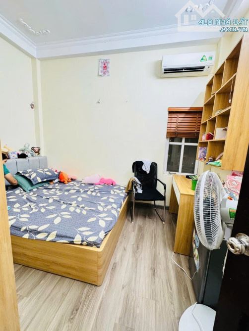 Bán nhà Phố Minh Khai-Hai Bà Trưng: ngõ rộng 3 gác quay đầu, NÔNG, 2 Thoáng, 42m2, DÂN XÂY - 2