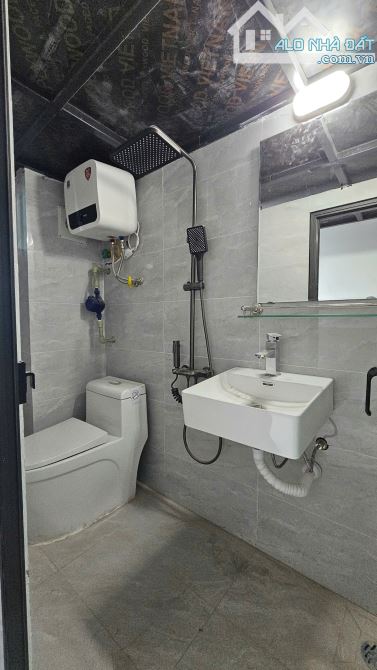 Bán Nhà Trọ Tân Triều Triều Khúc 70m 26 phòng full đồ gác xép giá 17.0tỷ doanh thu 1.4 tỷ - 2