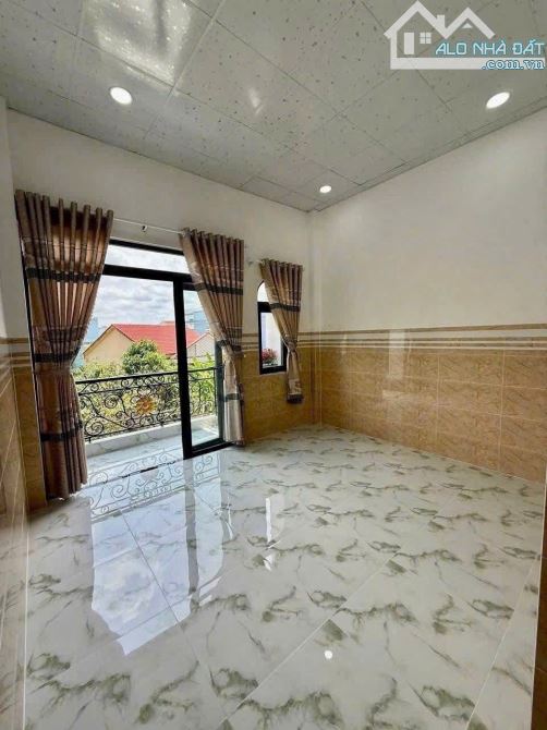 BÁN NHÀ MỚI PHƯỜNG 5 MỸ THO ĐƯỜNG Ô TÔ GẦN TRẦN HƯNG ĐẠO - 2