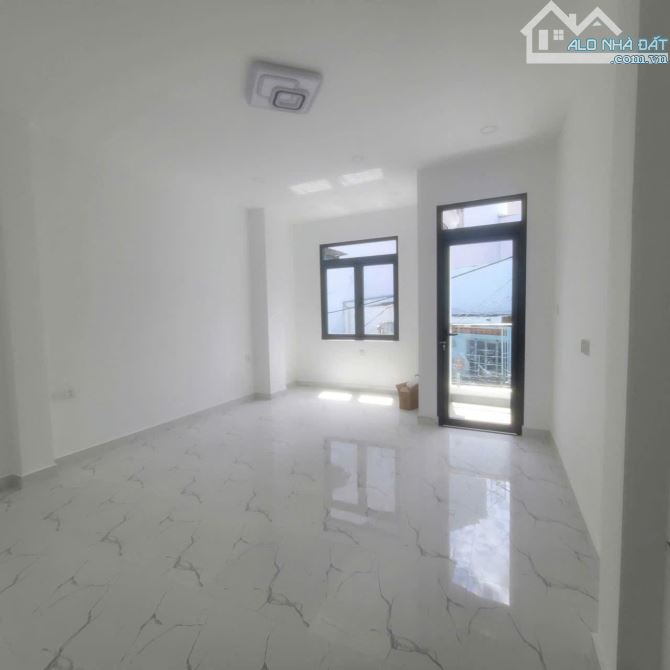 BÁN NHÀ 3 TẦNG MỚI TRƯỜNG CHINH, NGÃ TƯ BẢY HIỀN - 2