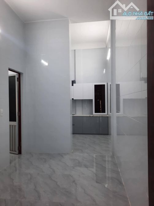 HOT HOT HOT-Nhà Ngõ Trường Chinh gần ngã 3 Bắc Lý, Đồng Hới.DT: 7,2x16 3 tầng. giá 3,xx tỷ - 2