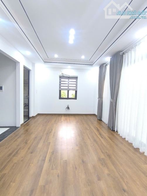 NHỈNH 8 TỶ SIÊU PHẨM NHÀ MỚI TINH 7 TẦNG THANG MÁY Ô TÔ VÀO NHÀ ĐẶNG VŨ HỶ LONG BIÊN - 1