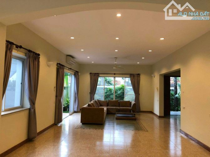 Bán Gấp Nhà nguyễn thành ý.p đakao q1- Dt:8x17 - 135.8m2- 3 tầng- Giá:50 tỷ tl - 2