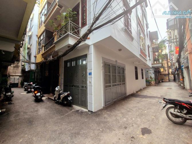 9.3 TỶ CHO 50M2 PHỐ ĐÔNG QUAN TRUNG TÂM QUẬN CẦU GIẤY - 2
