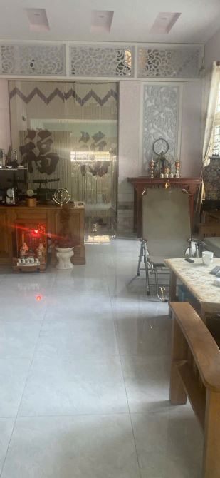 Giá cực tốt..chỉ 5,3 tỷ. Bán nhà 1T3L mặt tiền đường Nguyễn Thị Tồn,P. Bửu Hoà.dt sàn 236m - 3