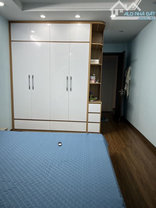 LÔ GÓC - NGÕ THÔNG - NHÀ DÂN XÂY - ĐẸP LONG LANH -CỰC HIẾM,FULL NỘI THẤT CAO CẤP - 3