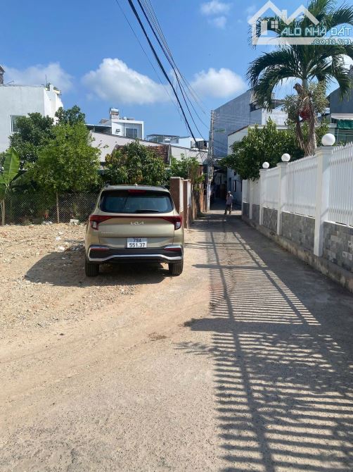 CẦN BÁN LÔ ĐẤT HẺM Ô TÔ PHƯỚC LONG  • Vị trí đẹp, đường ô tô quay đầu. - 3