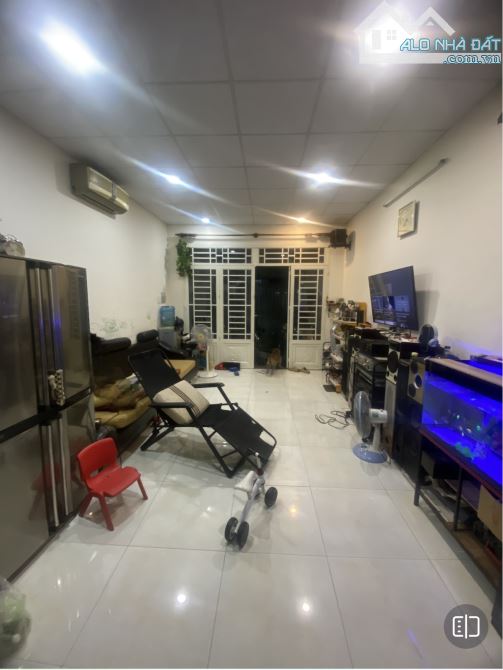 Nhà Đẹp 4 Tầng Bờ Bao Tân Thắng - DT 60m - Giá Nhỉnh 6 Tỷ - 3