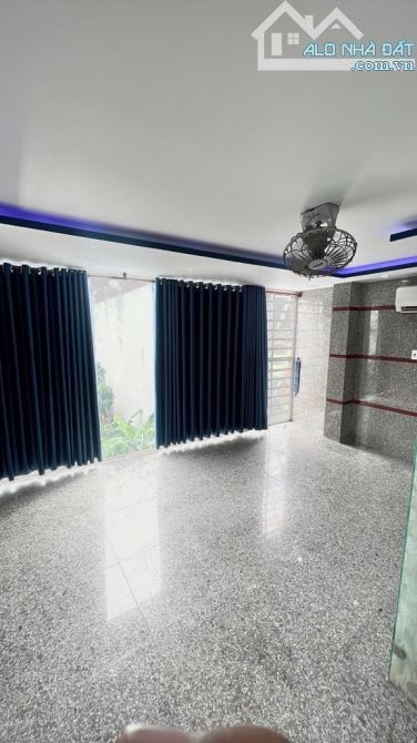 Chỉ 6,6 tỷ, Căn hộ dịch vụ 8 Phòng ngủ, 5x12m, 4 tầng - 3