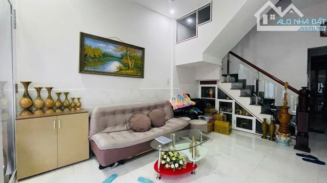 Bán đất tặng nhà chiều ngang 7,2m đường Lê chân rộng 11,5m cách biển 2km giá 100triệu/1m2 - 3