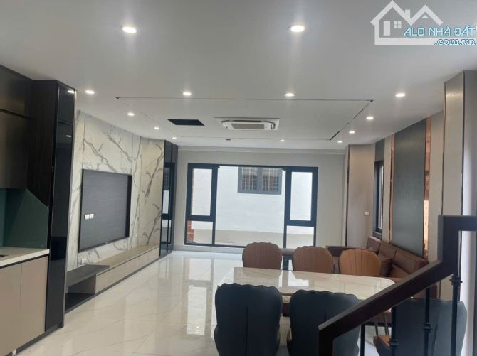 🏡 B.án N.hà SIÊU PHẨM  TRƯỜNG LÂM– 60m2-6T GIÁ 13,9 TỶ-LÔ GÓC – THANG MÁY – Ô TÔ VÀO NHÀ - 3