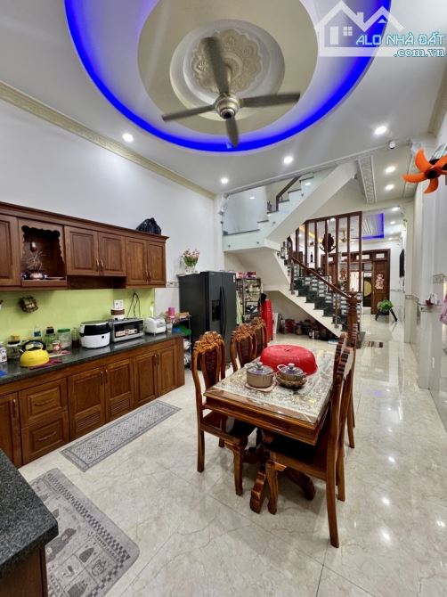 Nhà MẶT TIỀN Hẻm 4 TẦNG Đ. TRẦN THỊ DO, P. Hiệp Thành, Q.12, dt 88,1m2 (4mx21,6m),💰7,9Tỷ. - 3