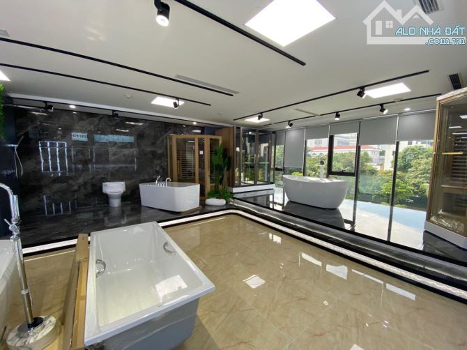 Bán Nhà Nguyên Hồng 107M 7 tầng phân lô Vip phân lô, lô góc - 3