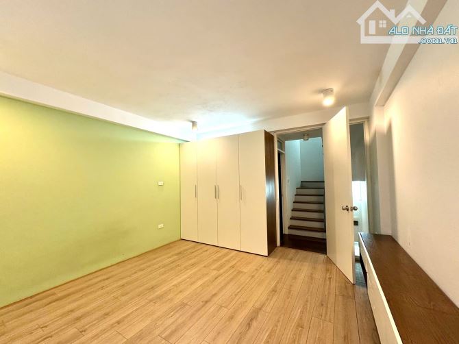 BÁN NHÀ LÔ GÓC BỒ ĐỀ LONG BIÊN 6 TỶ 35m, 5 TẦNG ,MT 4m Ô TÔ KINH DOANH SÁT HỒ 1 - 3