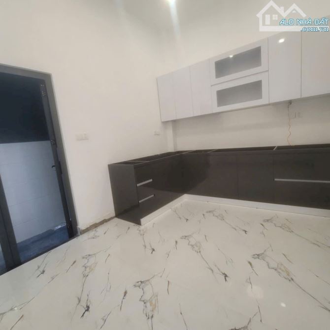 BÁN NHÀ 3 TẦNG MỚI TRƯỜNG CHINH, NGÃ TƯ BẢY HIỀN - 3