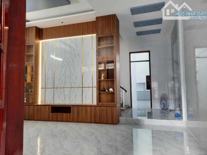 Nhà mới vào ở ngay tại ngã 3 Bắc Lý, vị trí trung tâm, ngõ oto thông - 3