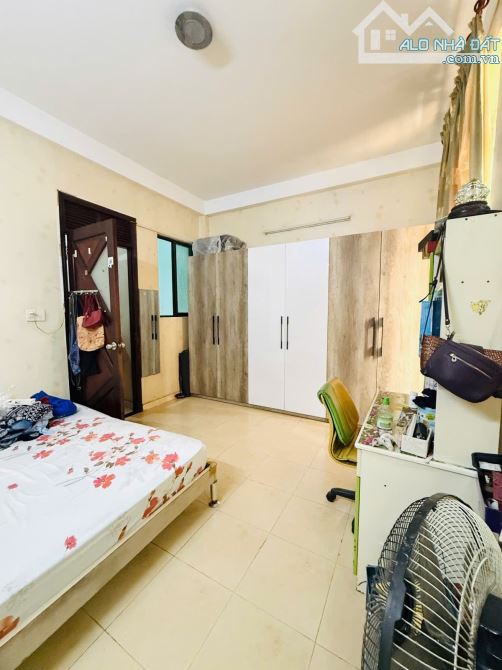 Bán nhà hẻm xe hơi Lạc Long Quân 51m2 NGANG 4.9m 4 tầng 4PN chỉ 7.9 tỷ - 3