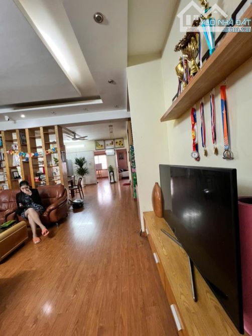 🏡 Bán Chung Cư South Tower, Trần Thủ Độ – Lô Góc, 2 Ban Công – 3PN –145m – 6.89 tỷ - 3