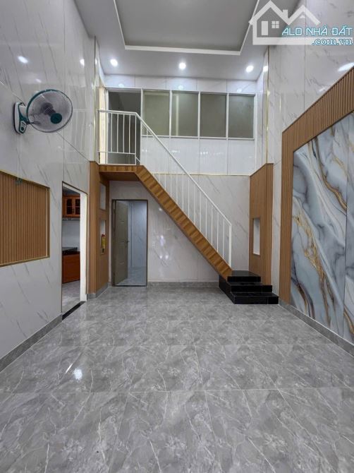 Nhà Đẹp Gò Vấp ĐS 14-  Phường 8- Ngang 4,4× 7,1( nở Hậu 5,7m- Giá 3,75 Tỷ TL. - 3