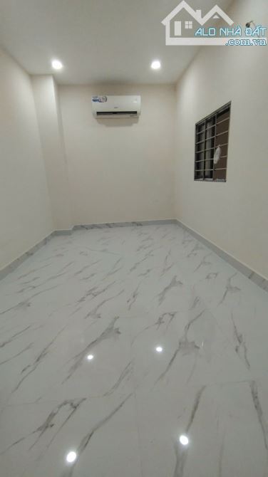 Bán nhà SHR Q7, 45m2, 3 tầng 3 pn,hẻm 3m, nhỉnh 4 tỷ - 3