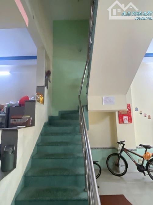 NHà 3 tầng, khu Víp Tô Hiệu, ngang 5m, DTSD 210m2, Bán gấp 7.9ty - 3