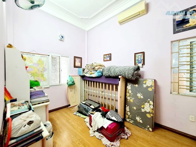 - CHỦ CẦN BÁN GẤP NHÀ ĐƯỜNG LÁNG – 100M² – GIÁ CHỈ 14.8 TỶ – SỔ NỞ HẬU – GIAO DỊCH NGAY! - 3