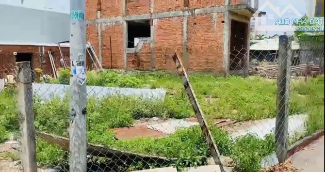 Thủ Đức bán lô đất diện tích 450m2 ngang 23m gần KDT Vạn Phúc giá 16.9ty - 4
