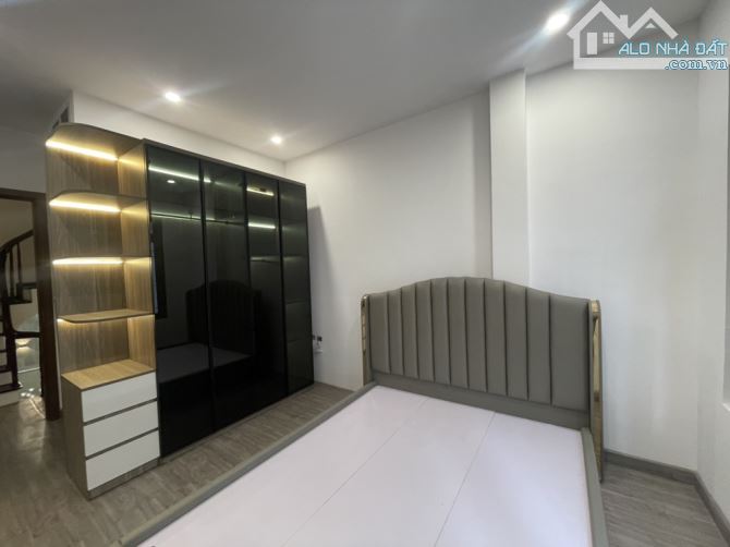 Bán nhà Láng ,Diện tích 42m2 ,5 Tầng, Mặt Tiền3,4m,Giá 12,8 Tỷ - 4