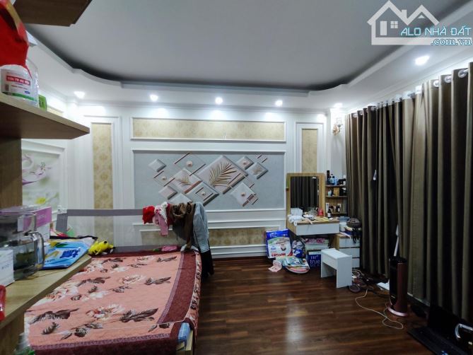 5.6 Tỷ, Bán Gấp Nhà Cầu Diễn, Bắc Từ Liêm, 35m, 5T, Mới Đẹp - 4