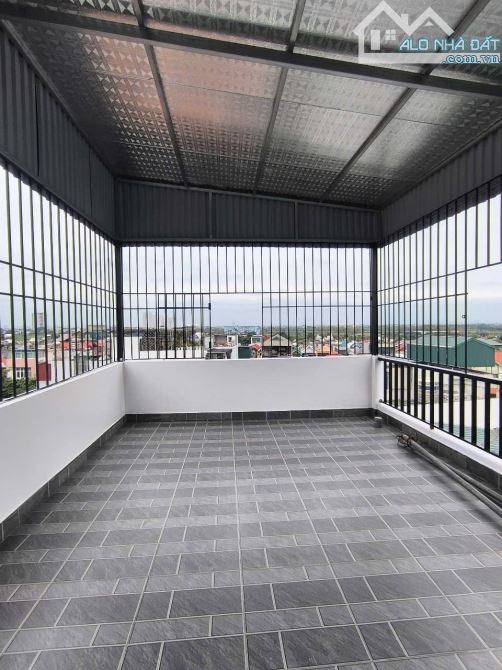 NHỈNH 8 TỶ SIÊU PHẨM NHÀ MỚI TINH 7 TẦNG THANG MÁY Ô TÔ VÀO NHÀ ĐẶNG VŨ HỶ LONG BIÊN - 2