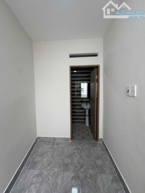 Nhà Đẹp Gò Vấp ĐS 14-  Phường 8- Ngang 4,4× 7,1( nở Hậu 5,7m- Giá 3,75 Tỷ TL. - 4