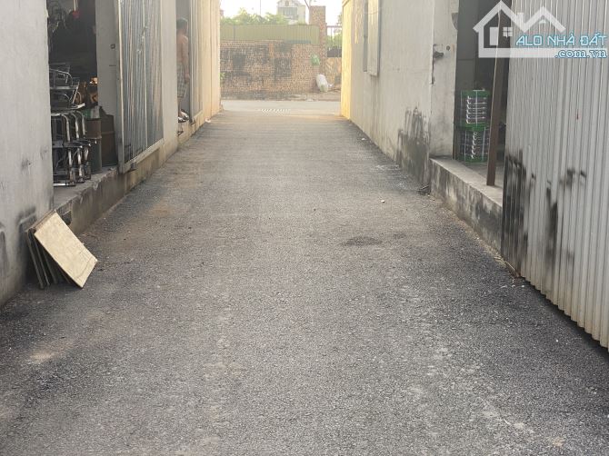 MAI LÂM, CẦU ĐÔNG TRÙ CÁCH 500m, Ô TÔ ĐỖ CỔNG xuýt 50m2, loanh quanh 3 T.Ỷ - 4