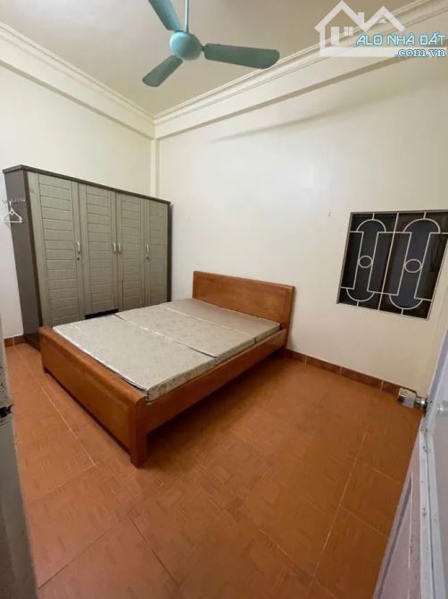 Trung tâm Ngọc Thụy cần tiền bán gấp nhà dân xây 40m 3 tầng chỉ nhỉnh 6 tỷ gần ô tô tránh - 4